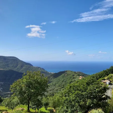 Cinque Terre & Portofino Lodge-dependance Bracco شقة *