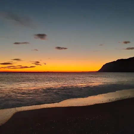 Cinque Terre & Portofino Lodge-dependance Bracco شقة مونيلّي