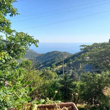 Cinque Terre & Portofino Lodge-dependance Bracco * Монелья