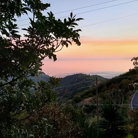 Cinque Terre & Portofino Lodge-dependance Bracco Апартаменты Монелья