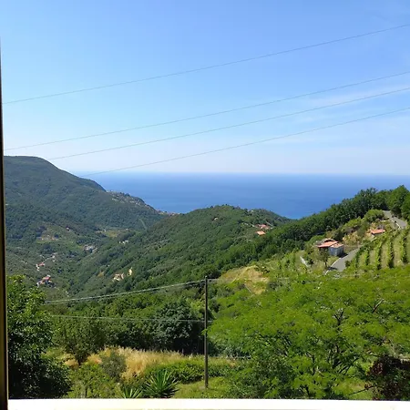 Cinque Terre & Portofino Lodge-dependance Bracco شقة *