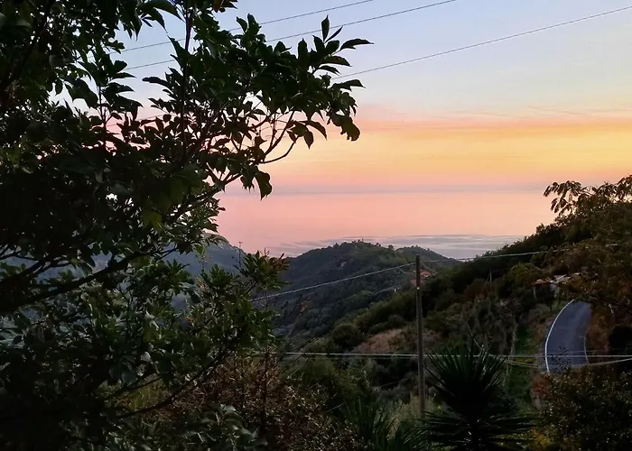 Cinque Terre & Portofino Lodge-dependance Bracco Апартаменты Монелья